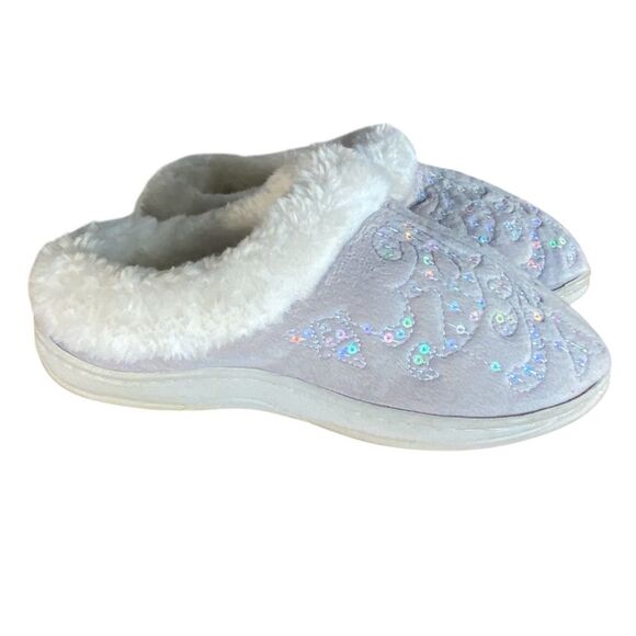Cozy Fuzzy Womens Slippers with Sequin Detail Slip On Style Size Small 5 - 6 - Picture 3 of 7